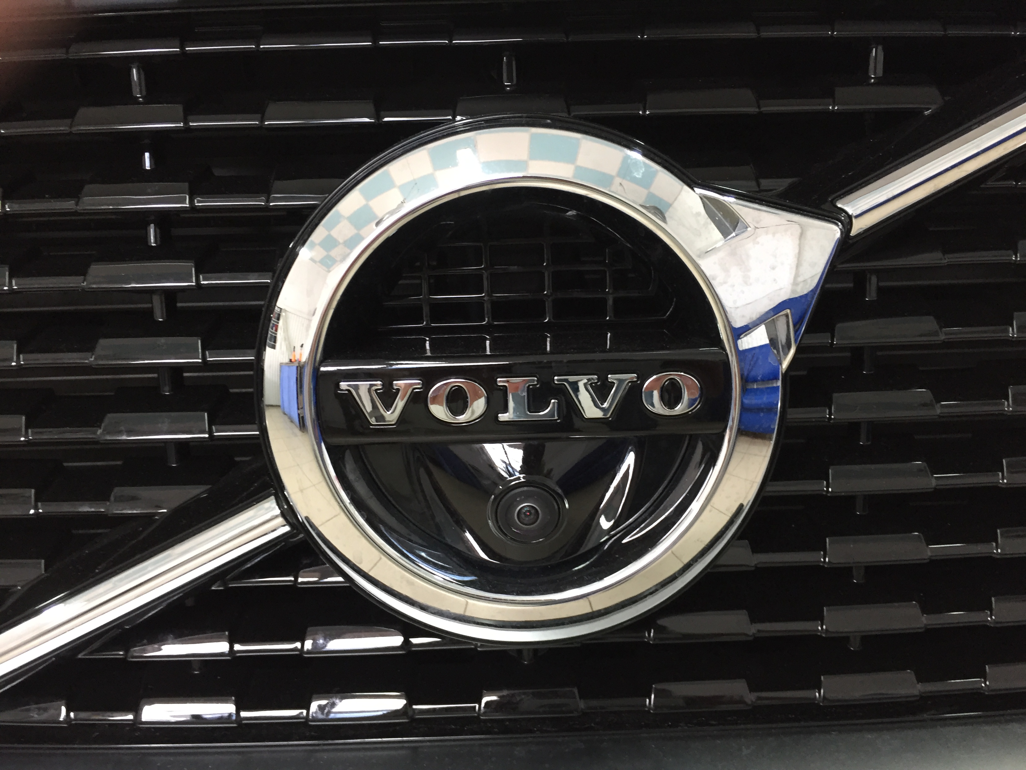 лого  Volvo XC90