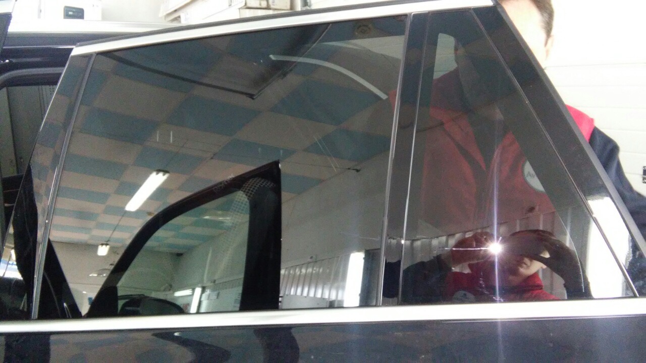 тонировка стекол автомобиля в Киеве