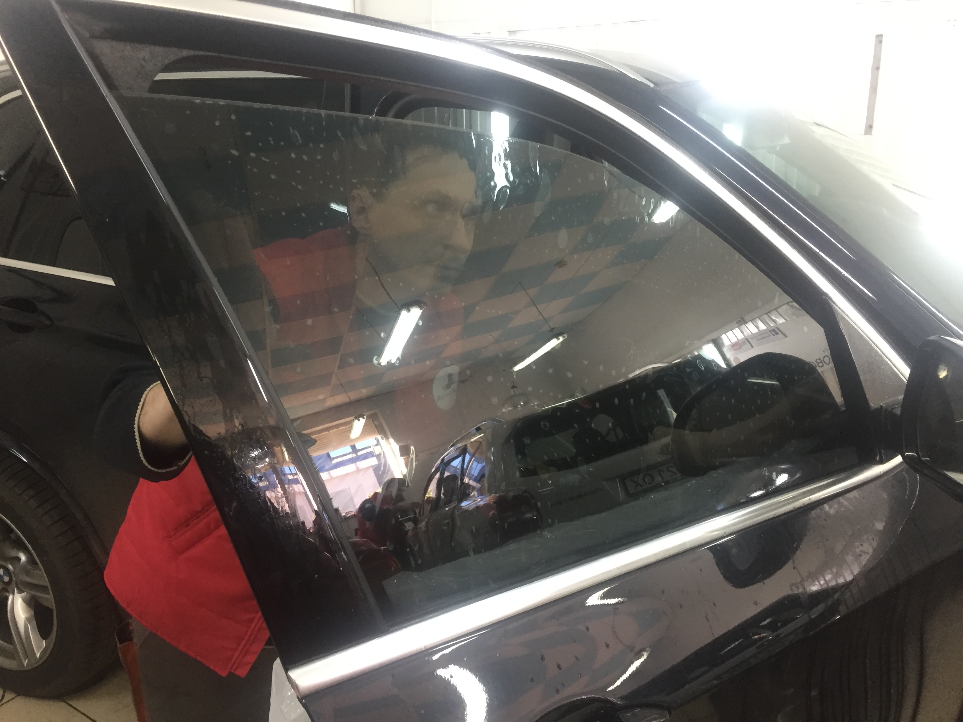 тонировка стекол авто на Оболони