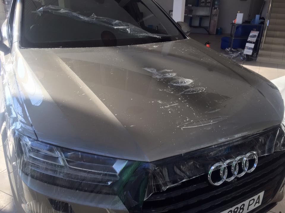 обклеювання капота Audi Q7 2016 Антигравий